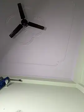 Oh_Priya Show in webcam