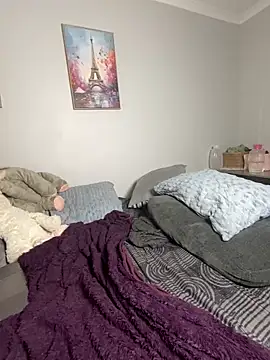 MissLola27 Show in webcam