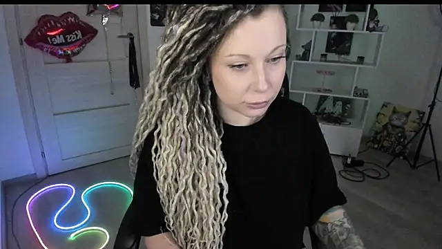 HoneySallyMoore Chat XXX in diretta