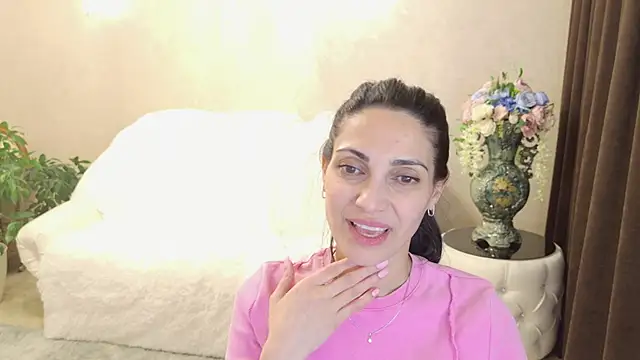 LovelyBeatrice 라이브 XXX 채팅