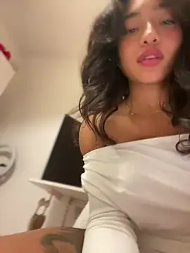 Bellafr Live XXX-chat