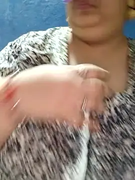 Chat +18 de tamilthanushri ao vivo