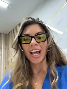 Show de alicee16 na webcam