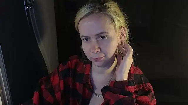 Riley_Roo Chat XXX in diretta