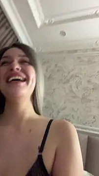 Chat XXX ao vivo de KikiWatson