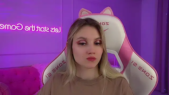 Chatroom XXX en direct de StacyEvances