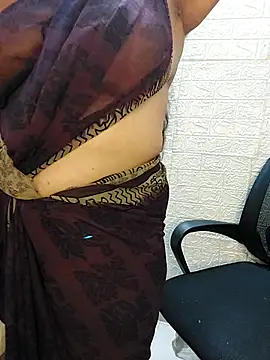 Chat +18 de Adiba_2 ao vivo