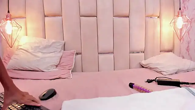 دردشة Naughty_Mely_ الجنسية المباشرة