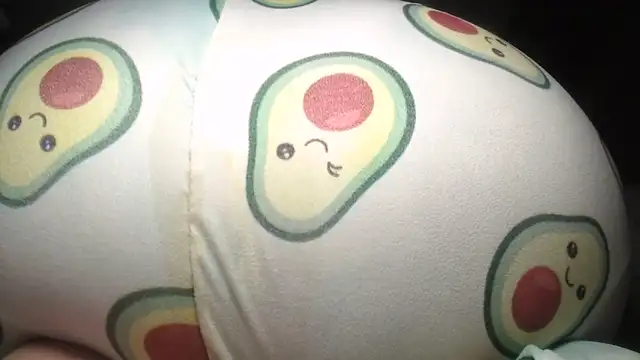 prettyangelsquirt élő XXX-chatje