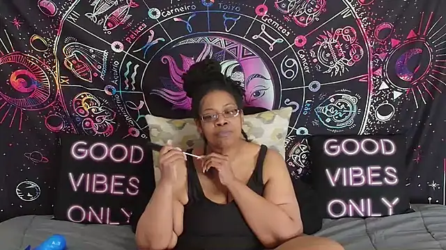 RENAESPLEASUREPALACE Live XXX-chat