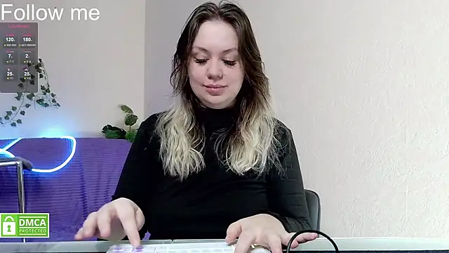 elven_dreams_ Adlı Modelin Canlı XXX Sohbeti