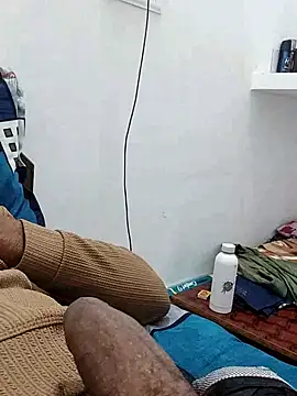 padosi_girl: διαδικτυακό σόου στην κάμερα