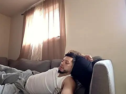 Czat XXX na żywo – Daddyymamii