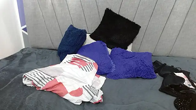 luna_merie Adlı Modelin Canlı XXX Sohbeti