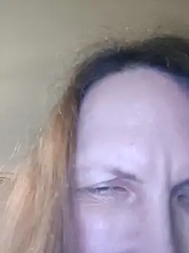 Evelina_cute Adlı Modelin Canlı XXX Sohbeti