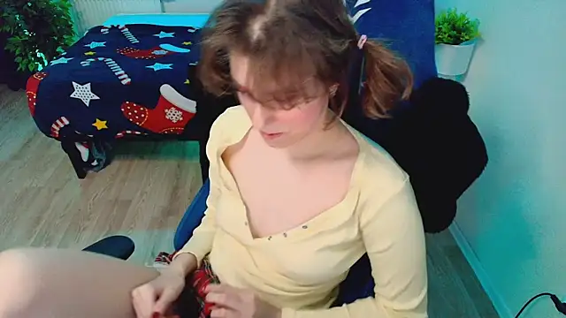 CranberryHot Adlı Modelin Canlı XXX Sohbeti