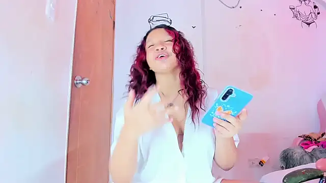 Chat +18 de Emily_Coper18 ao vivo