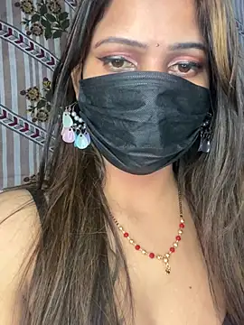 CUTI-NAINA 现场XXX聊天