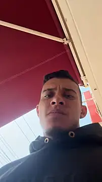 Pokazy przed kamerką – Mrjustin_sebas