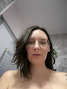 Chat +18 de The_Snowwhitee ao vivo