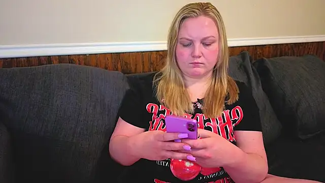 PhatAssBlond's Webcam Show