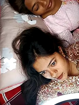 HoleyCouponn Webbikameraesitys