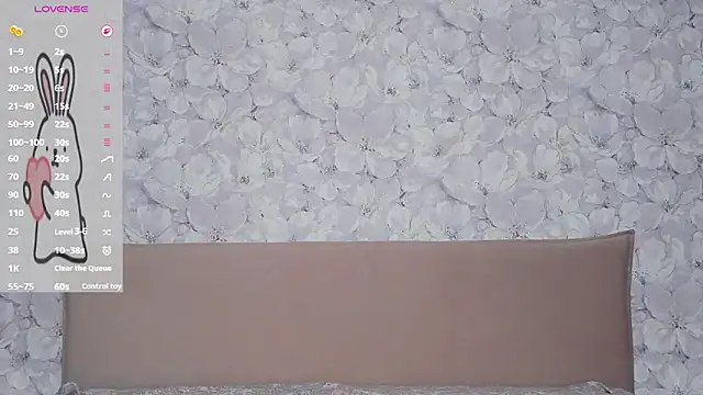 TienKnous Adlı Modelin Canlı XXX Sohbeti