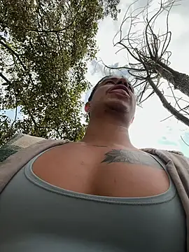 DominickVegas Adlı Modelin Canlı XXX Sohbeti