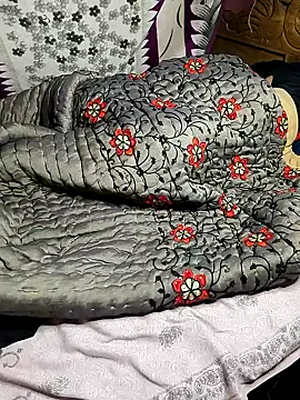 Show modela HOT_MISSLINA na web-kameri