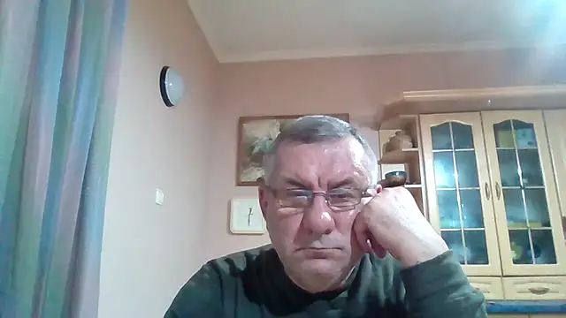 دردشة machomale3 الجنسية المباشرة