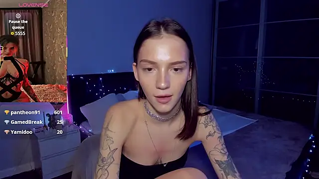 دردشة SophieCatty الجنسية المباشرة