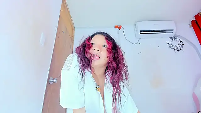 Emily_Coper18 Chat XXX live