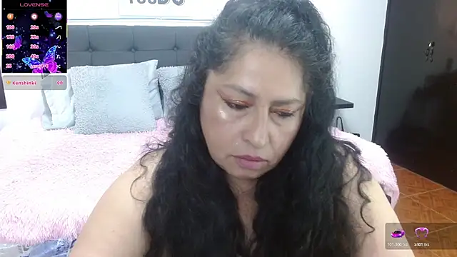 Keyla01_: απευθείας συνομιλία ΧΧΧ