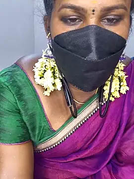 Tamil_flowergril: διαδικτυακό σόου στην κάμερα