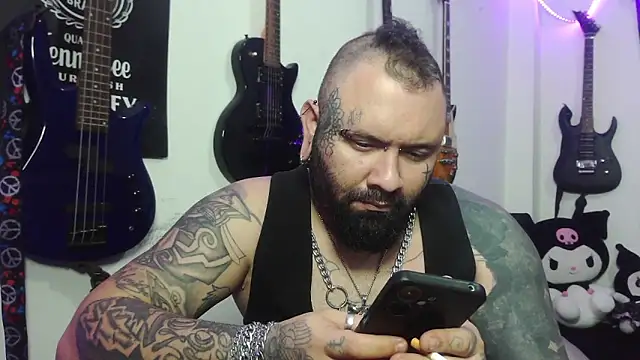 Tattoo__Couple Webcam show