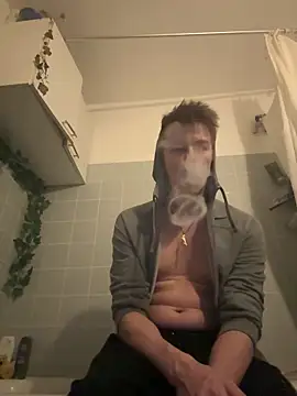 Toyjungee élő XXX-chatje