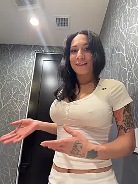 FerrariFrench: онлайн-секс-чат