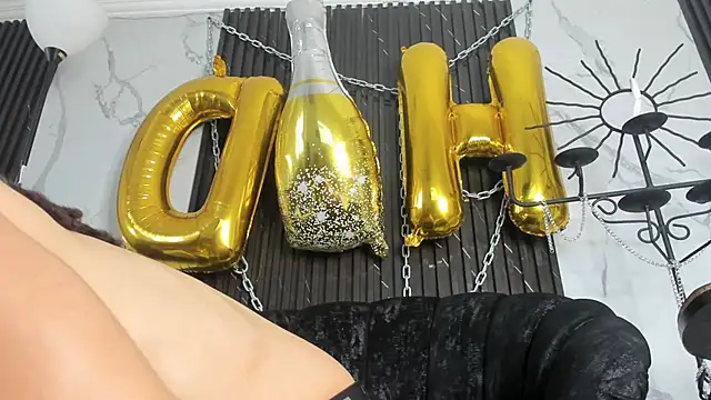 Онлайн чат XXX Tatis__