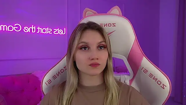 StacyEvances' Live XXX Chat