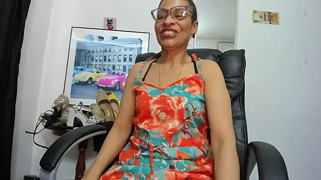 Aries_Mature Show Webcam