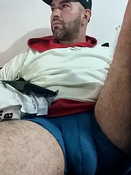 hairyandbigmann Live XXX-chat