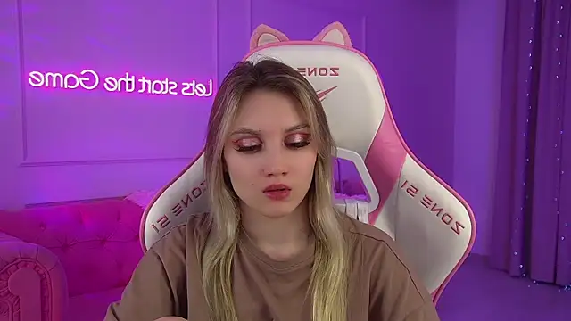 Chat +18 de StacyEvances ao vivo