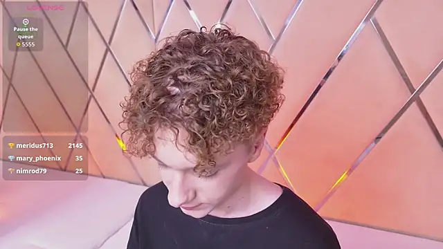 Paul_Holt 现场XXX聊天