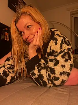 Chatroom XXX en direct de Lisavontease