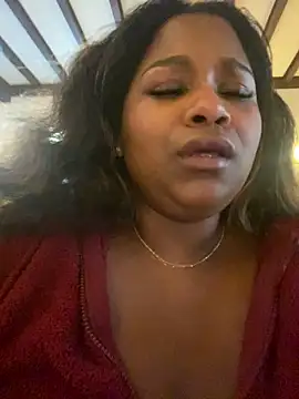 xoxoSELENAxoxo Chat XXX in diretta