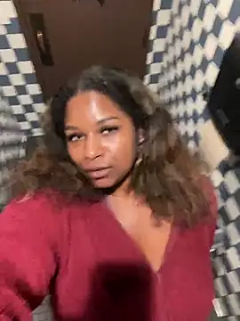 xoxoSELENAxoxo 现场XXX聊天