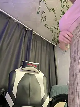 EmmySuiyugh 现场XXX聊天