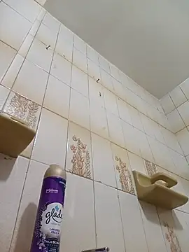 eimyy_rouse 现场XXX聊天