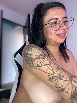 แชท XXX สดของ Devilsweet17