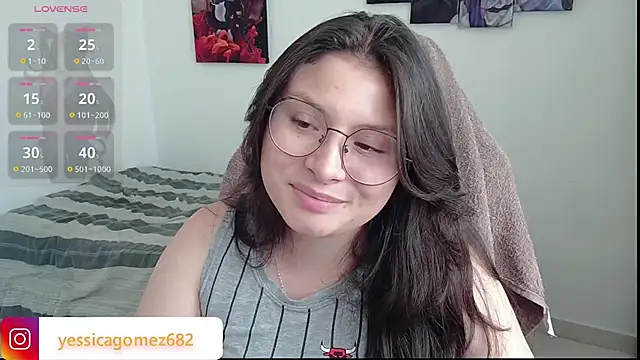 Chat +18 de yessica_gomez01 ao vivo